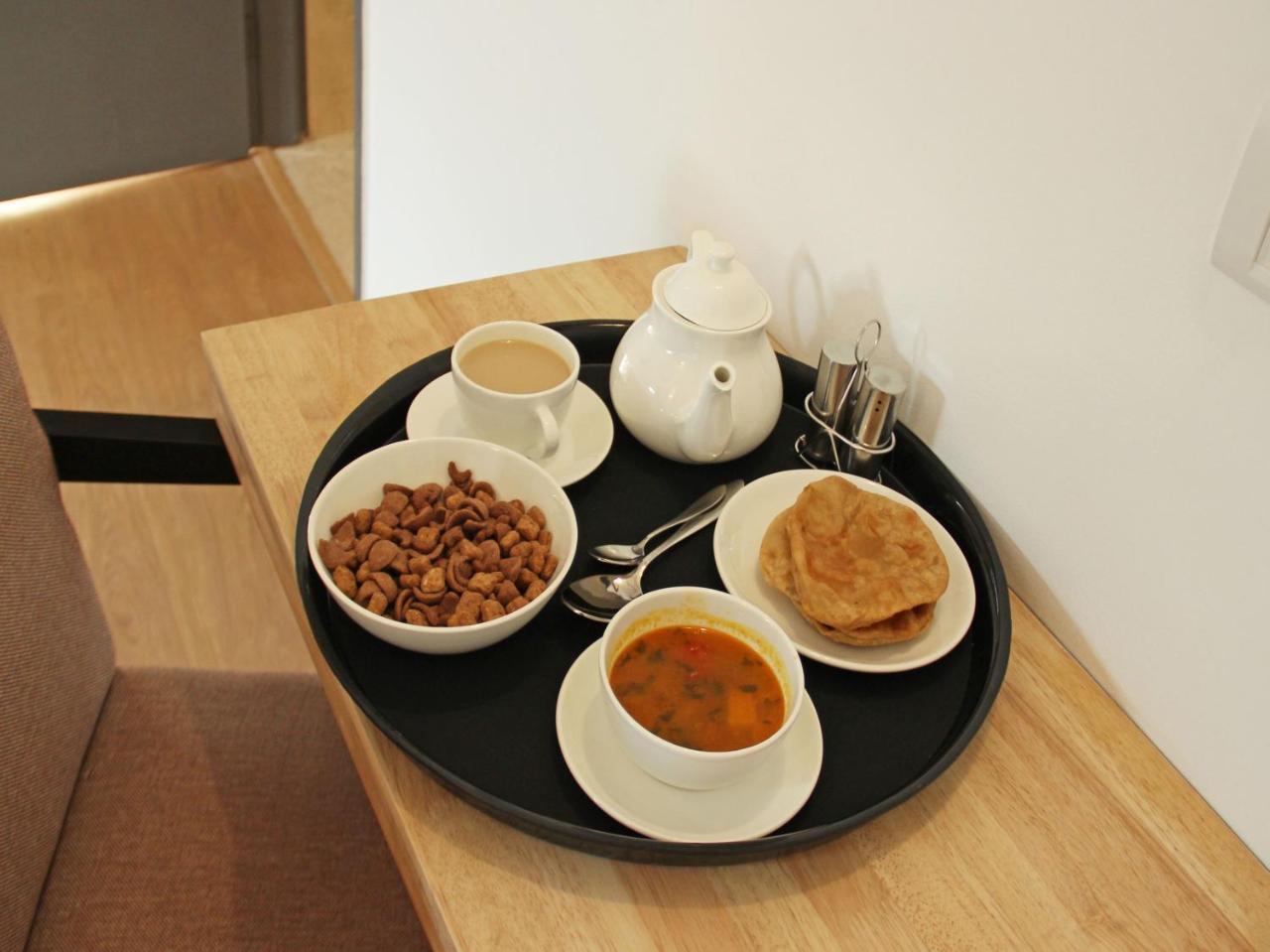 Oyo 4161 Hotel Shailly Inn Ahmedabad Exteriör bild